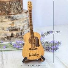 Load image into Gallery viewer, 1 Guitar Lover Gift Set - Personalized Engraved Guitar Picks, Perfect for Anniversaries or Gifts for Father, Brothers or Friends